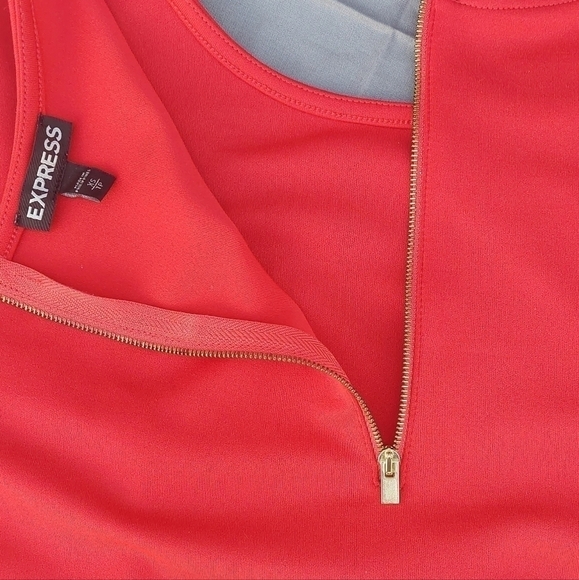 Express cherry red crop Top size xs - Picture 3 of 7